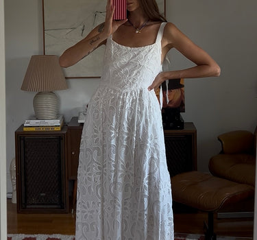 SAYLOR Lace Appliqué Maryl Dress